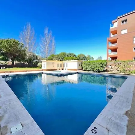 2 Bed Beachfront With Pool And Ocean View Lägenhet *